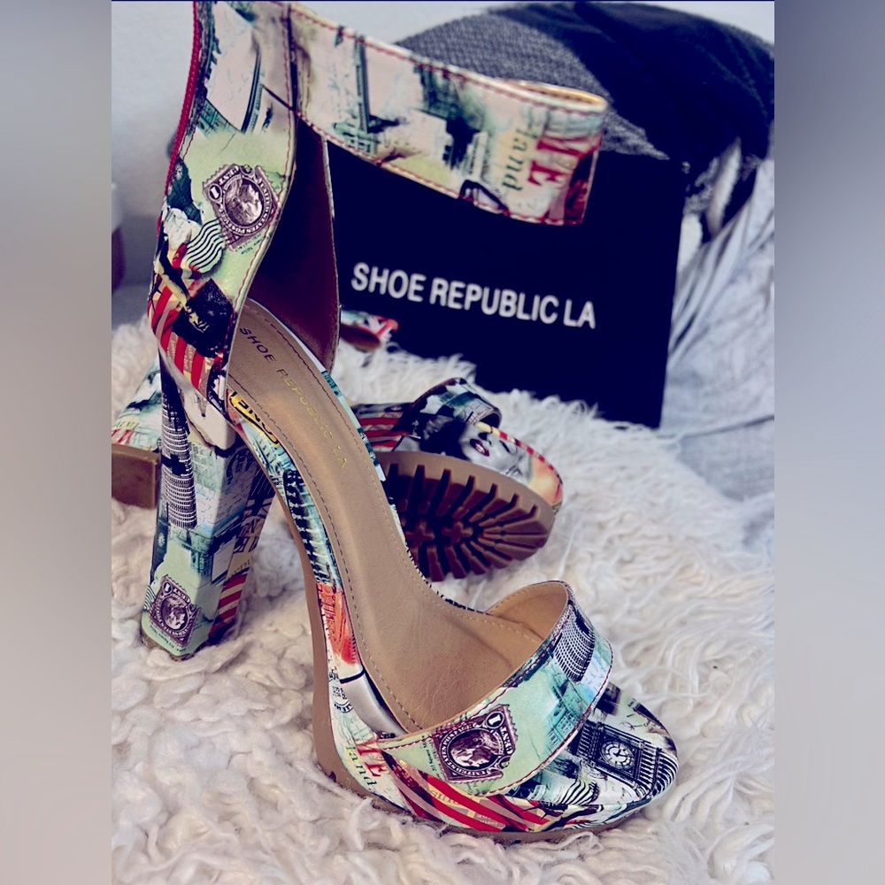 High heel shoes